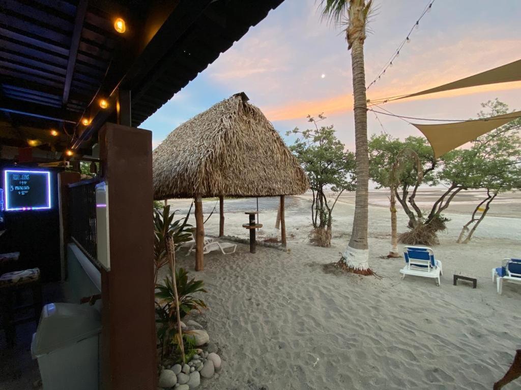 San Carlos Surf Resort & Eco Lodge Bagian luar foto