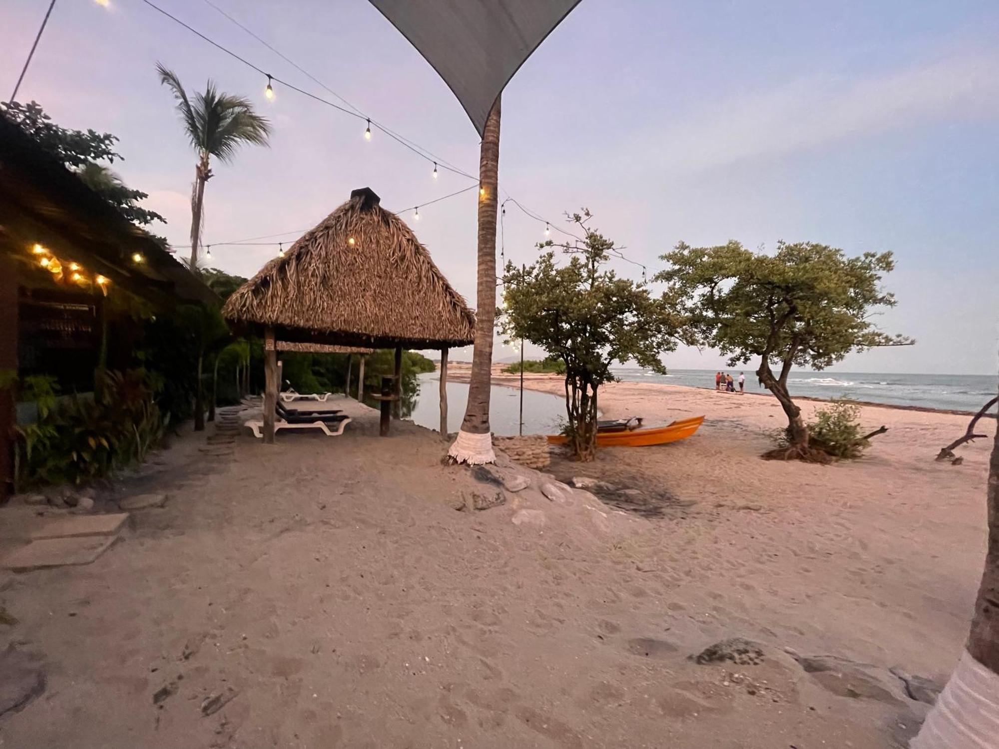 San Carlos Surf Resort & Eco Lodge Bagian luar foto